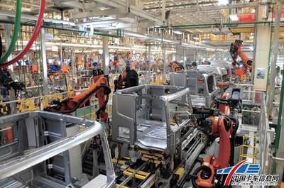 創(chuàng)新驅(qū)動(dòng) 歐曼超級(jí)卡車(chē)成為物流高質(zhì)量發(fā)展的助推器